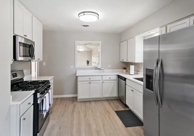 Photo 3 of Single family home for sale at 2226 Marshall Pkwy, Waukegan, IL 60085 | MLS# 12750496 | Listing updated on 2026-09-15