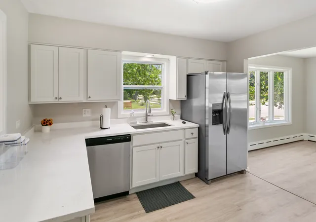 Photo 4 of Single family home for sale at 2226 Marshall Pkwy, Waukegan, IL 60085 | MLS# 12750496 | Listing updated on 2026-09-15