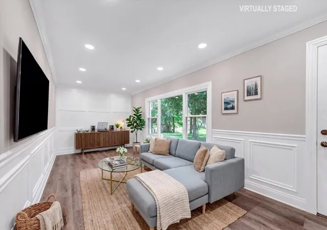 Photo 2 of Single family home for sale at 28069 N Lake Dr, Wauconda, IL 60084 | MLS# 12750507 | Listing updated on 2026-09-30