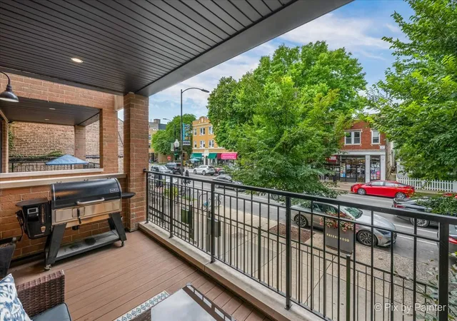 Photo 3 of Condominium at 4713 N Damen Ave #1N, Chicago, IL 60625 | MLS# 12750584 | | Sold on 2026-10-19