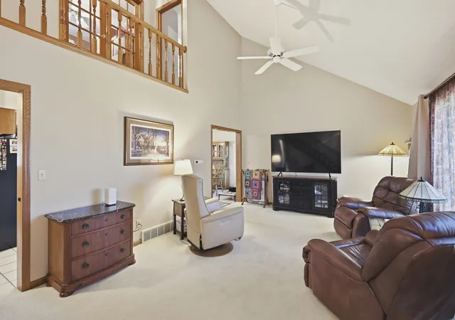 Photo 3 of Single family home for sale at 701 Edwards Ave, Lasalle, IL 61301 | MLS# 12750599 | Listing updated on 2026-09-18
