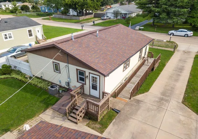 Photo 3 of Sale Pending at 210 E Greenview Ave, Machesney Park, IL 61115 | MLS# 12750626 | Listing updated on 2026-09-12