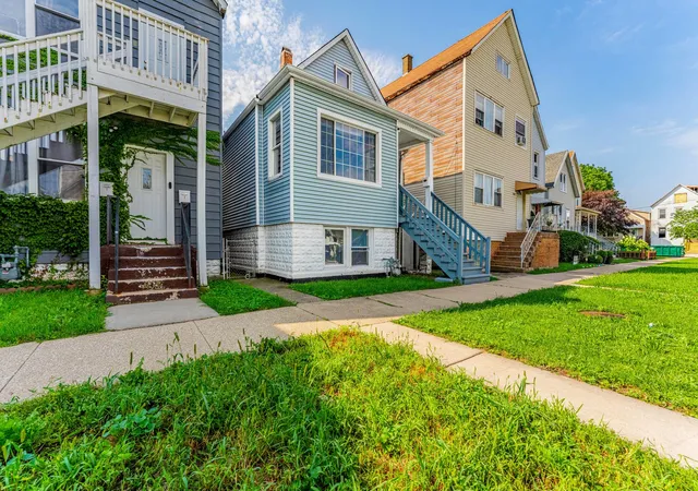 Photo 3 of Single family home for sale at 4921 W 28th Place, Cicero, IL 60804 | MLS# 12750644 | Listing updated on 2026-09-15
