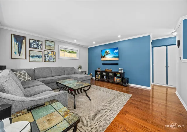 Photo 3 of Single family home for sale at 165 Pine Tree Row, Lake Zurich, IL 60047 | MLS# 12750661 | Listing updated on 2026-09-10