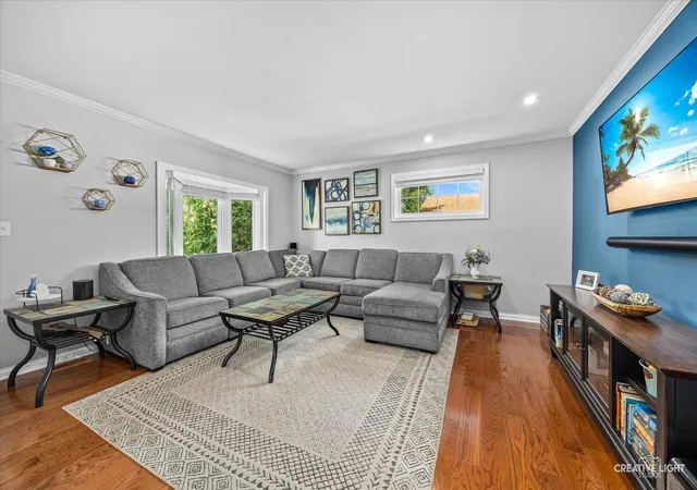 Photo 3 of Single family home for sale at 165 Pine Tree Row, Lake Zurich, IL 60047 | MLS# 12750661 | Listing updated on 2026-09-10