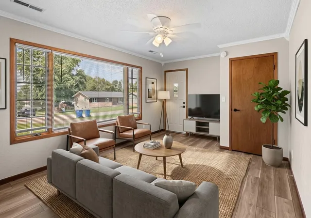 Photo 4 of Sale Pending at 101 Riverview Dr, Albany, IL 61230 | MLS# 12750701 | Listing updated on 2026-09-21