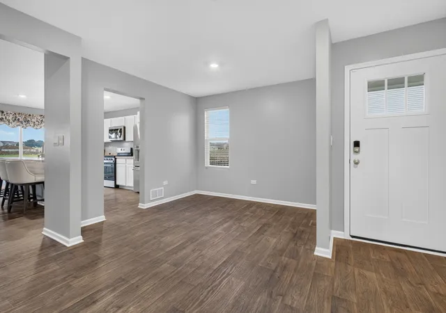 Photo 2 of Townhouse for sale at 1307 Fawnlily Cir, Joliet, IL 60431 | MLS# 12750773 | Listing updated on 2026-09-09