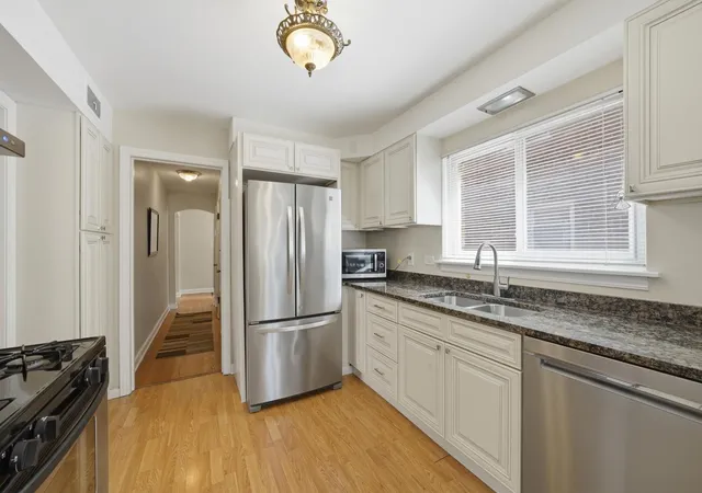 Photo 4 of Single family home for sale at 8132 S Phillips Ave, Chicago, IL 60617 | MLS# 12750789 | Listing updated on 2026-09-14