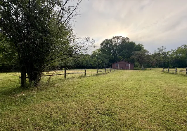 Photo 3 of Single family home for sale at 138 Breakenridge Farm Rd, Oak Brook, IL 60523 | MLS# 12750886 | Listing updated on 2026-09-11