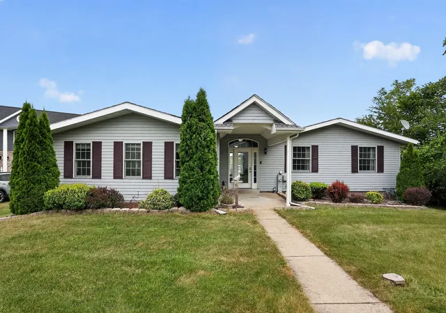 Photo 1 of Single family home for sale at 1904 Baintree Rd, Davis, IL 61019 | MLS# 12750923 | Listing updated on 2026-10-08