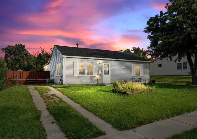 Photo 1 of Single family home for sale at 1714 Burry Cir Dr, Crest Hill, IL 60403 | MLS# 12751133 | Listing updated on 2026-09-09
