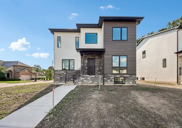 Single family home for sale at 128 Pine Ln, Wood Dale, IL 60191 | MLS# 12751166