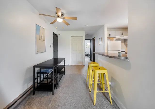 Photo 4 of Condo for sale at 1110 Cedar St #3B, Glendale Heights, IL 60139 | MLS# 12751187 | Listing updated on 2026-09-20