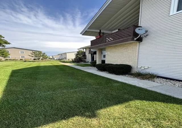 Photo 3 of Condo for sale at 7900 164th Court #264, Tinley Park, IL 60477 | MLS# 12751248 | Listing updated on 2026-09-11