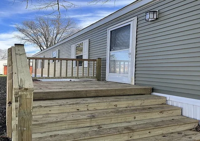 Photo 2 of Manufactured home for sale at 528 Will St, Mahomet, IL 61853 | MLS# 12751429 | Listing updated on 2026-09-10