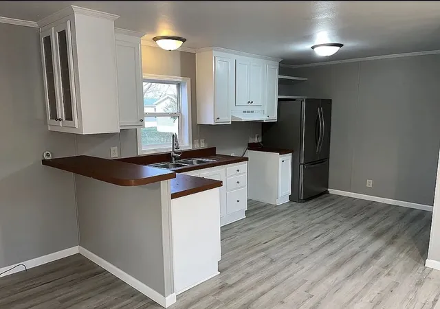 Photo 4 of Manufactured home for sale at 528 Will St, Mahomet, IL 61853 | MLS# 12751429 | Listing updated on 2026-10-18