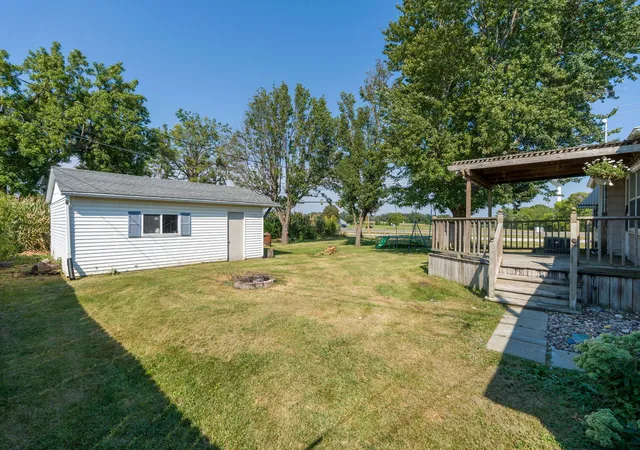 Photo 3 of Single family home for sale at 27 Suburban Hts, Milan, IL 61264 | MLS# 12751450 | Listing updated on 2026-09-18