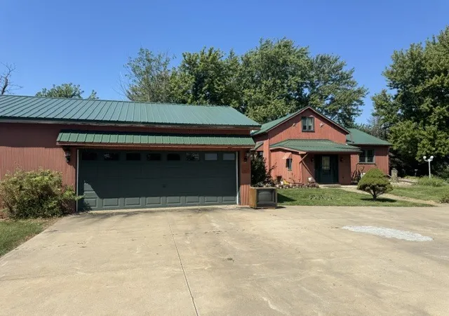 Photo 1 of Single family home for sale at 1170 N 1st Road, Dana, IL 61321 | MLS# 12751468 | Listing updated on 2026-09-15