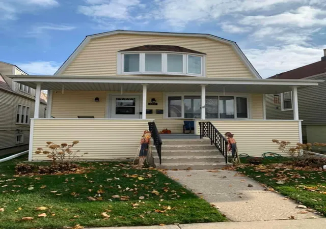 Photo 1 of Multi family home for sale at 5631 N Parkside Ave, Chicago, IL 60646 | MLS# 12751659 | Listing updated on 2026-09-11