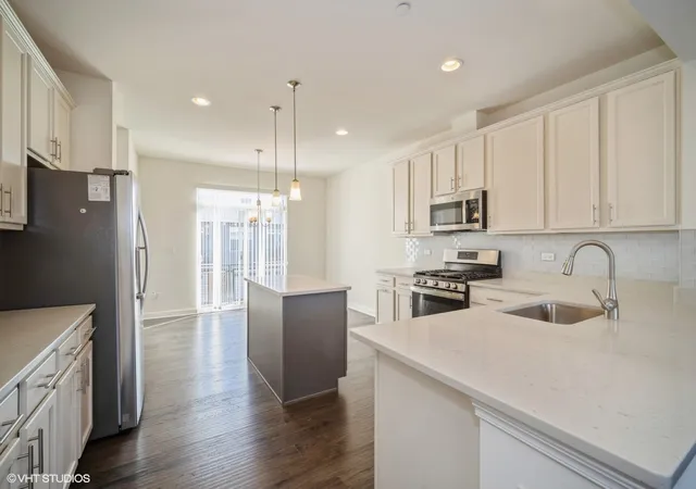 Photo 3 of Townhouse for sale at 3s565 Camden St, Warrenville, IL 60555 | MLS# 12751869 | Listing updated on 2026-09-10