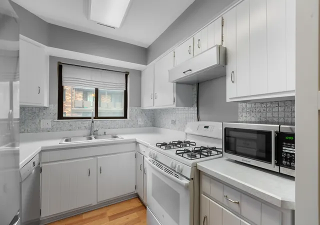 Photo 2 of Condo for sale at 110 S Dunton Ave #2F, Arlington Heights, IL 60005 | MLS# 12751926 | Listing updated on 2026-09-21