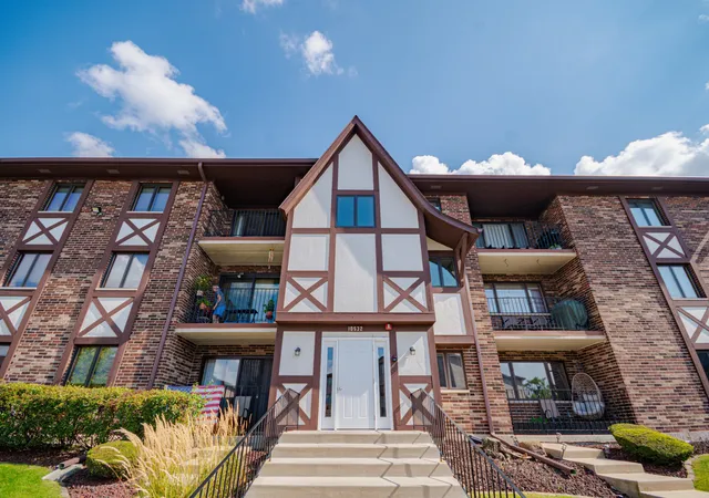 Photo 1 of Condo for sale at 10532 Ridge Cvs Dr #35A, Chicago Ridge, IL 60415 | MLS# 12752002 | Listing updated on 2026-10-02