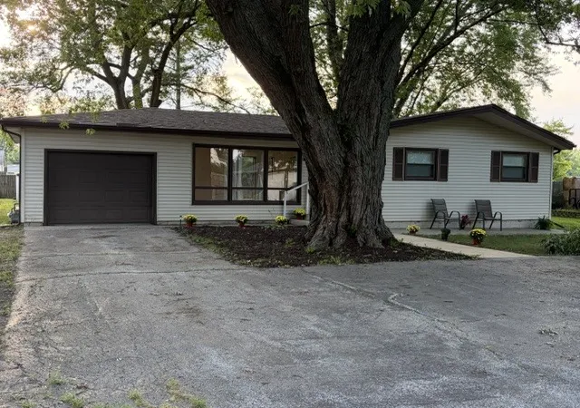 Photo 3 of Single family home for sale at 1263 Theresa Ln, Bourbonnais, IL 60914 | MLS# 12752008 | Listing updated on 2026-09-11