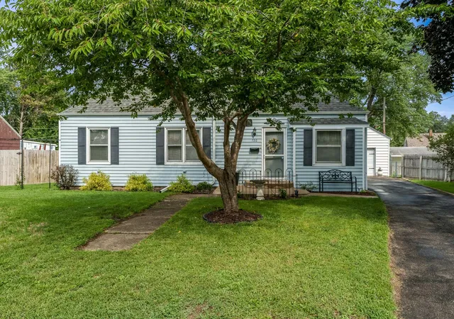 Photo 1 of Sale Pending at 726 River Park Dr, Loves Park, IL 61111 | MLS# 12752019 | Listing updated on 2026-09-11