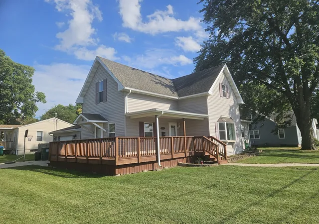 Photo 1 of Single family home for sale at 801 Ave A, Rock Falls, IL 61071 | MLS# 12752073 | Listing updated on 2026-10-05