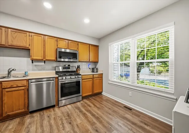 Photo 3 of Townhouse for sale at 1342 Arlington Ct, Geneva, IL 60134 | MLS# 12752099 | Listing updated on 2026-09-12