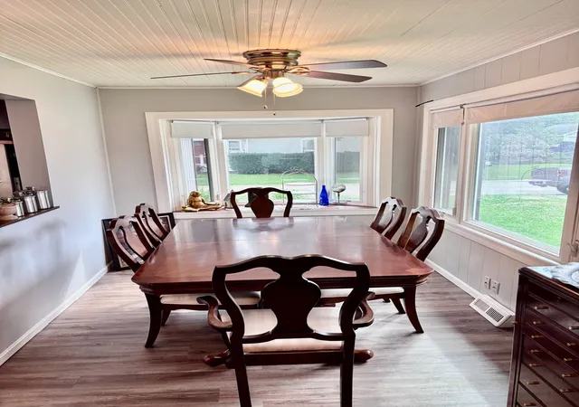 Photo 4 of Single family home for sale at 35696 N Grove Ave, Ingleside, IL 60041 | MLS# 12752130 | Listing updated on 2026-09-15