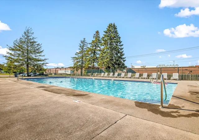 Photo 2 of Condo for sale at 212a Collen Dr #123, Lombard, IL 60148 | MLS# 12752197 | Listing updated on 2026-09-12