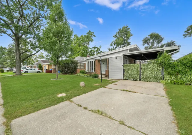 Photo 2 of Single family home for sale at 8430 S Keating Ave, Chicago, IL 60652 | MLS# 12752234 | Listing updated on 2026-09-21