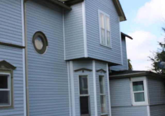 Listing Photo 4 - Condo for sale in building located at 764 E New York St, Aurora, IL 60505