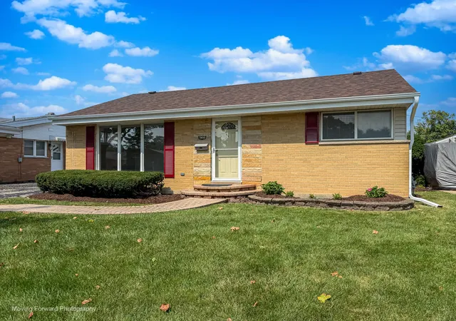 Photo 1 of Single family home for sale at 10830 Hastings St, Westchester, IL 60154 | MLS# 12752333 | Listing updated on 2026-09-27