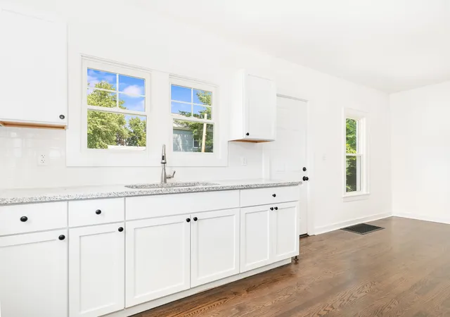 Photo 3 of Single family home for sale at 510 W 8th Street, Sterling, IL 61081 | MLS# 12752347 | Listing updated on 2026-09-30