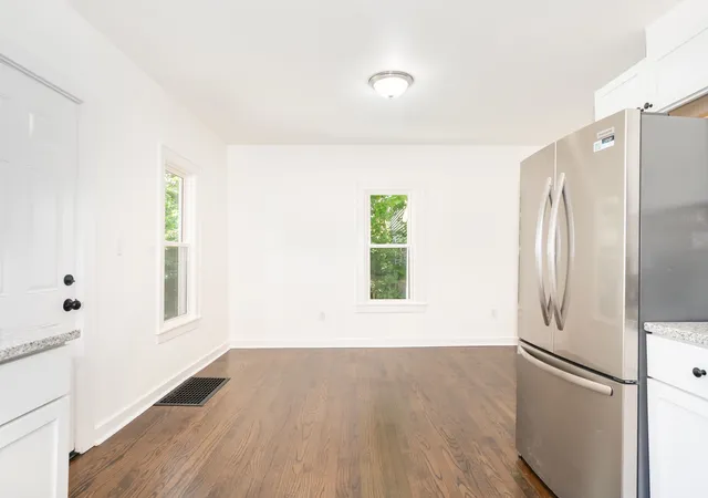 Photo 4 of Single family home for sale at 510 W 8th Street, Sterling, IL 61081 | MLS# 12752347 | Listing updated on 2026-09-30