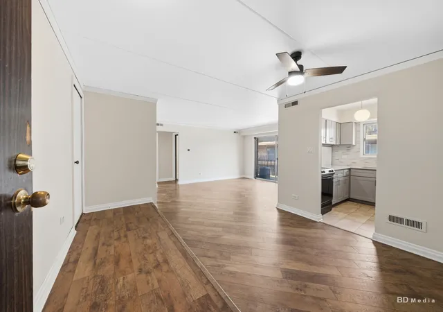 Photo 3 of Condo for sale at 5237 James Ln #1217, Crestwood, IL 60418 | MLS# 12752399 | Listing updated on 2026-10-03