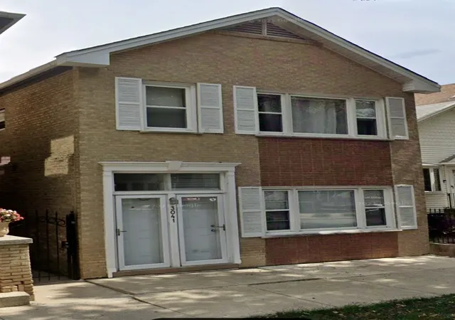 Multi family home for sale at 3041 S Lowe Ave, Chicago, IL 60616 | MLS# 12752412