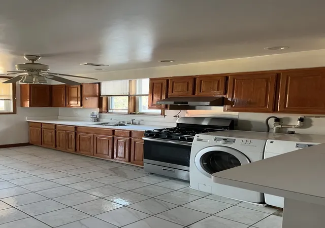 Listing Photo 5 - Condo for sale in building located at 3041 S Lowe Ave, Chicago, IL 60616