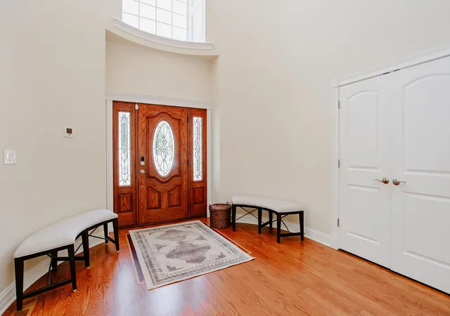 Photo 3 of Single family home for sale at 874 Writer Ct, Vernon Hills, IL 60061 | MLS# 12752429 | Listing updated on 2026-10-17
