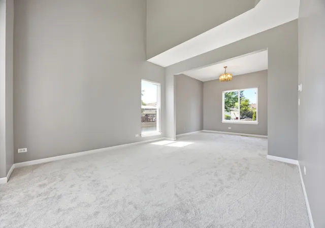 Photo 4 of Single family home for sale at 228 Norwich Dr, Bartlett, IL 60103 | MLS# 12752490 | Listing updated on 2026-10-06