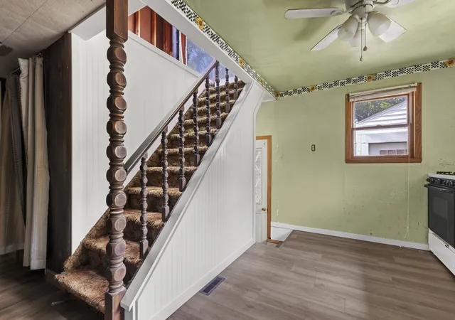 Photo 4 of Single family home for sale at 218 Euclid Ave, Rockford, IL 61102 | MLS# 12752523 | Listing updated on 2026-09-21