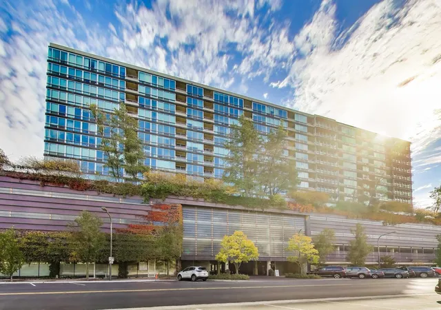 Listing Photo 2 - Condo for sale in building located at 800 Elgin Rd, Evanston, IL 60201 - Unit #1419