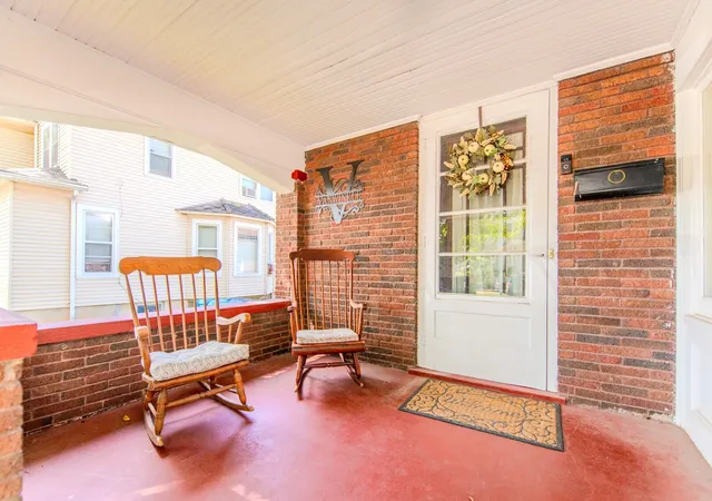 Photo 3 of Single family home for sale at 426 E Jefferson St, Morris, IL 60450 | MLS# 12752766 | Listing updated on 2026-09-15