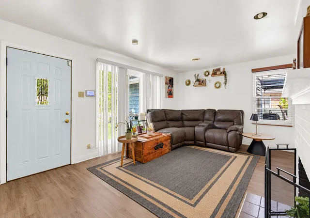 Photo 3 of Single family home for sale at 345 Indianwood Blvd, Park Forest, IL 60466 | MLS# 12752790 | Listing updated on 2026-09-15