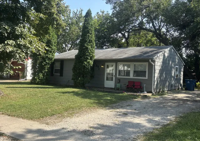 Photo 1 of Single family home for sale at 1301 Eureka St, Urbana, IL 61801 | MLS# 12752846 | Listing updated on 2026-09-15