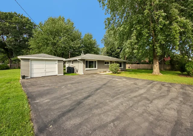 Photo 2 of Sale Pending at 10290 W Waldo Ave, Beach Park, IL 60099 | MLS# 12752850 | Listing updated on 2026-10-06