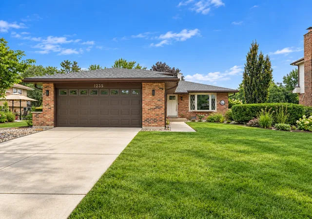 Photo 1 of Single family home for sale at 1235 Virginia Dr, Westmont, IL 60559 | MLS# 12752885 | Listing updated on 2026-09-11