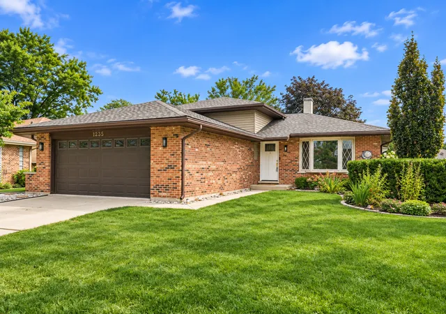 Photo 2 of Single family home for sale at 1235 Virginia Dr, Westmont, IL 60559 | MLS# 12752885 | Listing updated on 2026-09-11